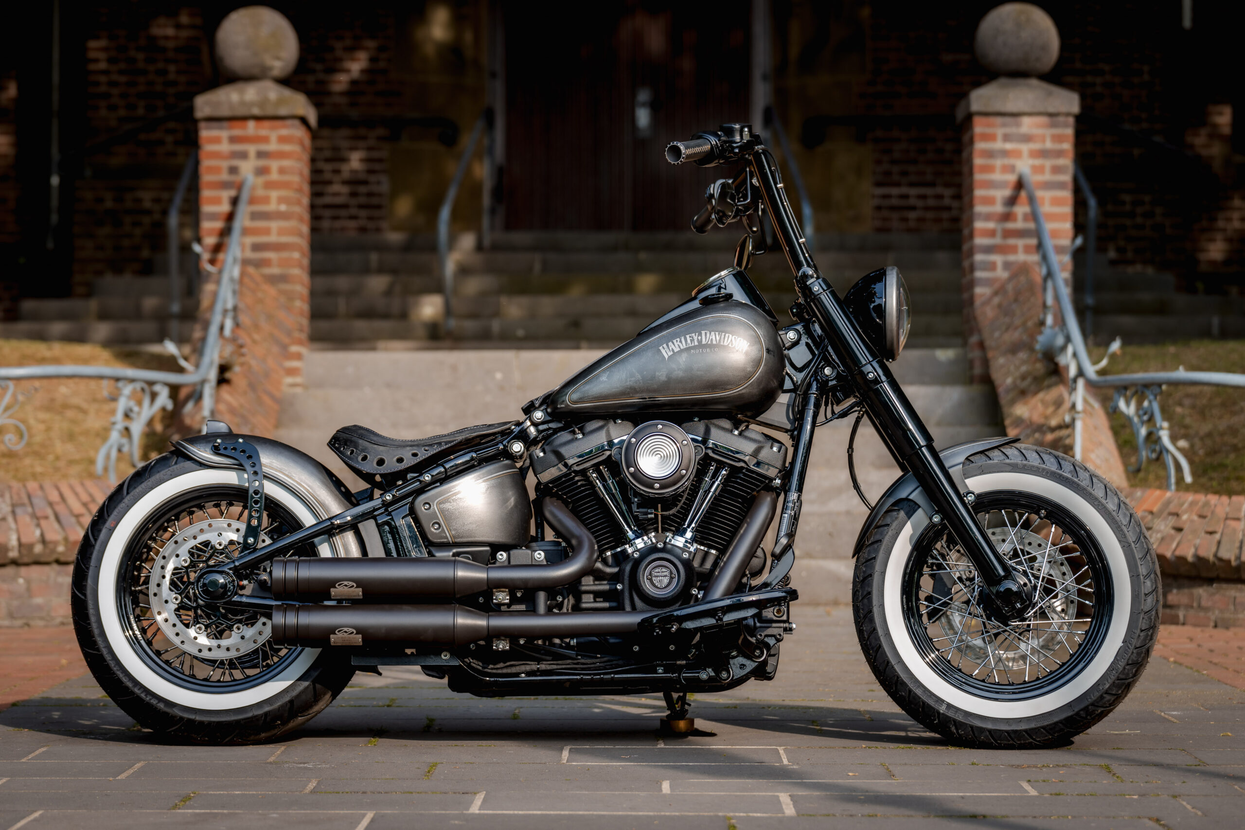 Thunderbike Skullrock • Harley-Davidson Softail Slim FLSL Umbau
