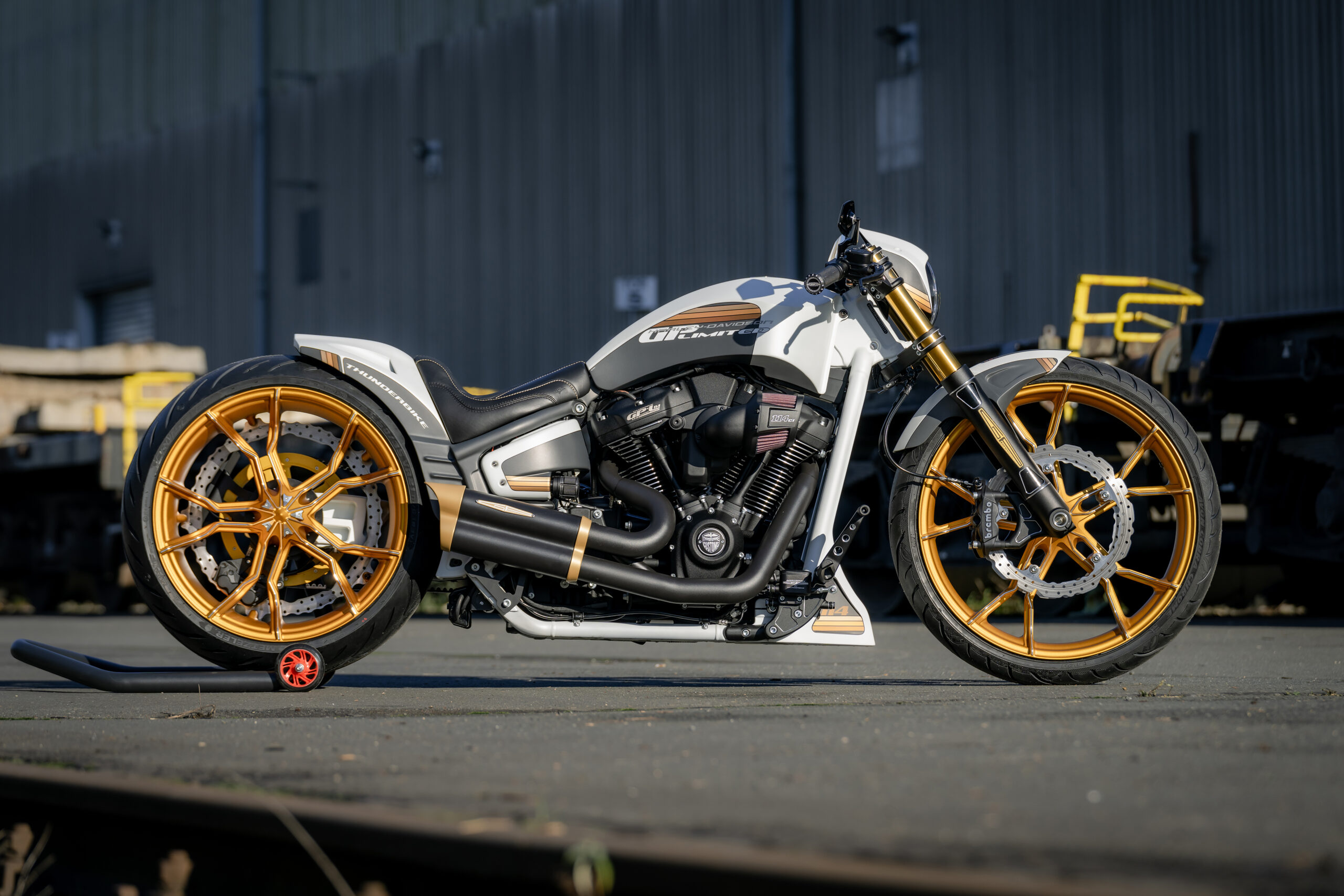 Thunderbike GP-Limited • Harley-Davidson Breakout Umbau