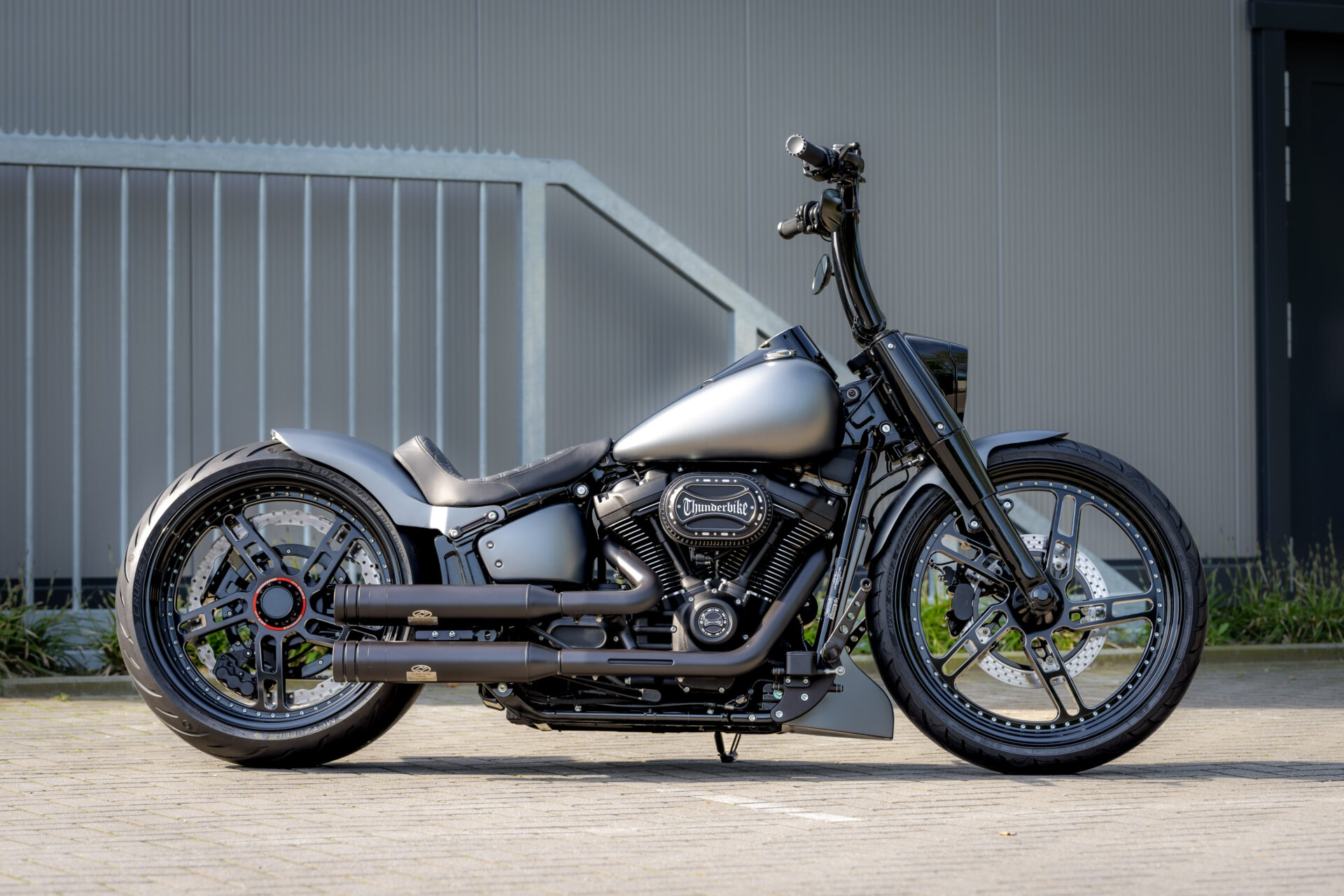 Thunderbike Platinum Force • Harley-Davidson Fat Boy 114 Custombike